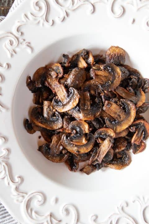 15 Minute Easy Air Fryer Mushrooms With Garlic