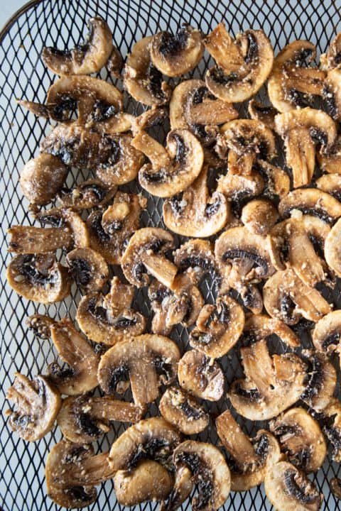 15 Minute Easy Air Fryer Mushrooms With Garlic